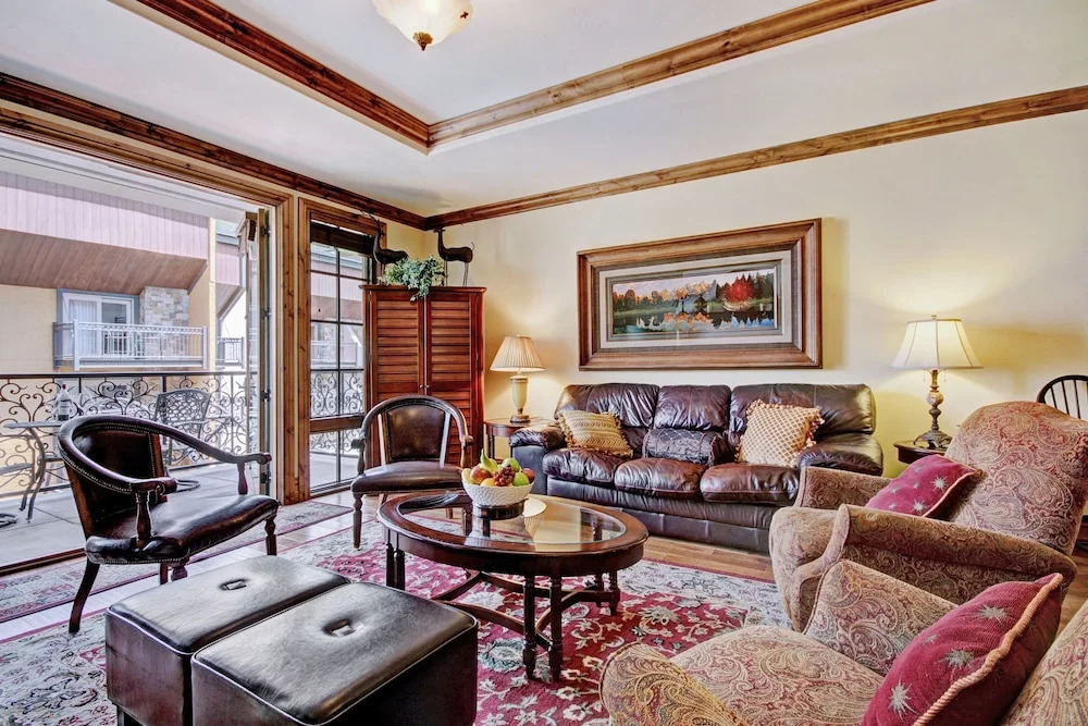 Luxury 1bed/2bath  At The Arrabelle 1 Bedroom Condo by RedAwning