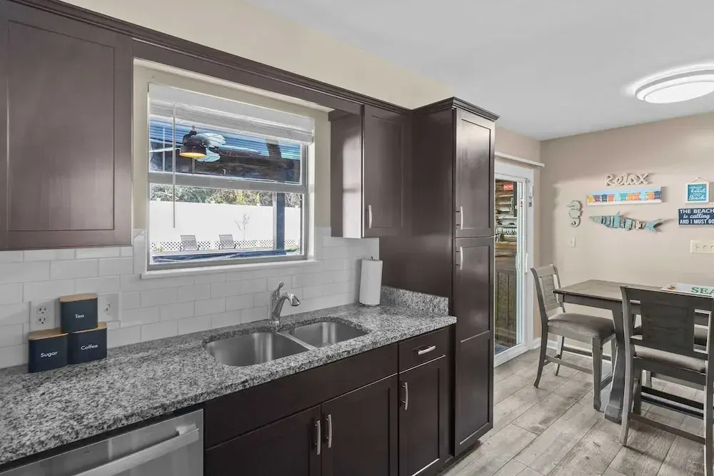 PCB Group-friendly Duplex w/ Pool, Backyard Lounge & 2 Kitchens