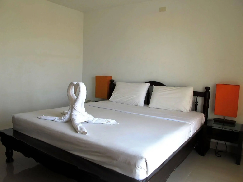 Chatkaew Hill and Residence