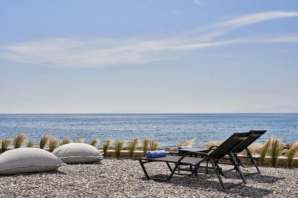 Beachfront Alassa Villas w Private Pools Complex