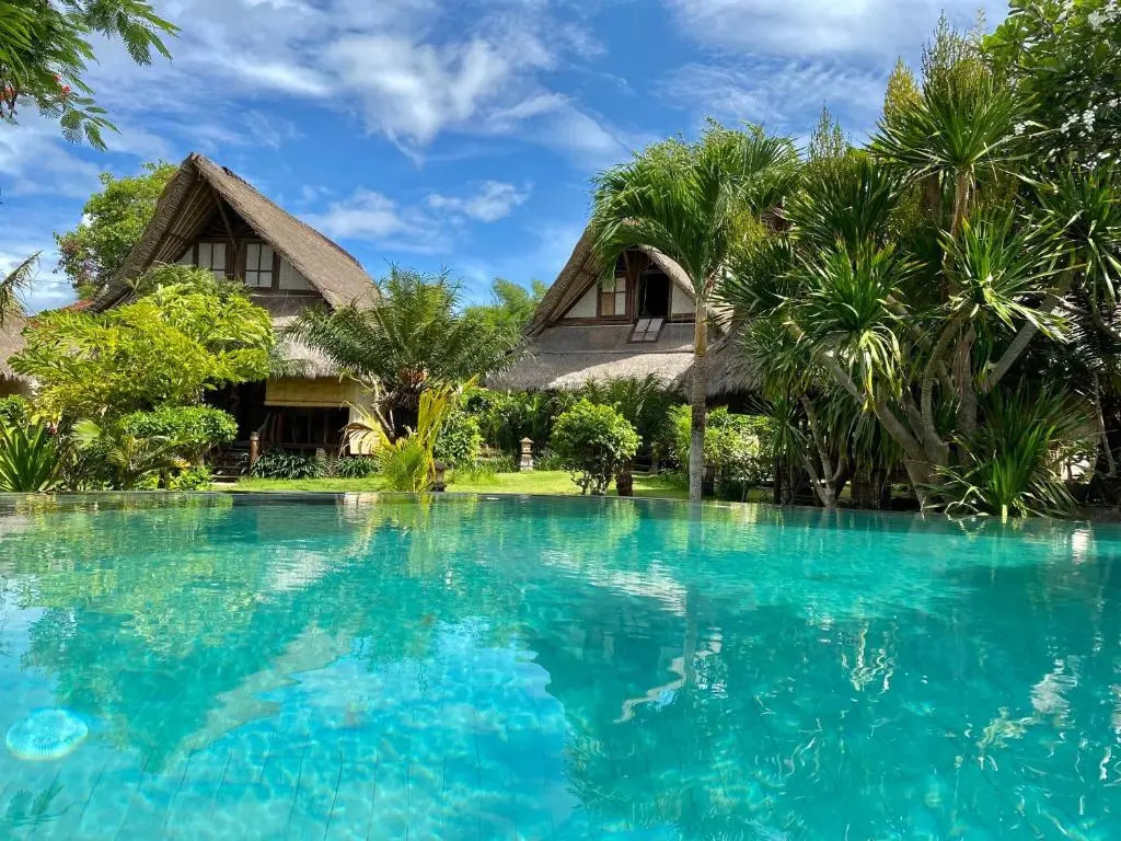 Flower Bud Bungalow Balangan
