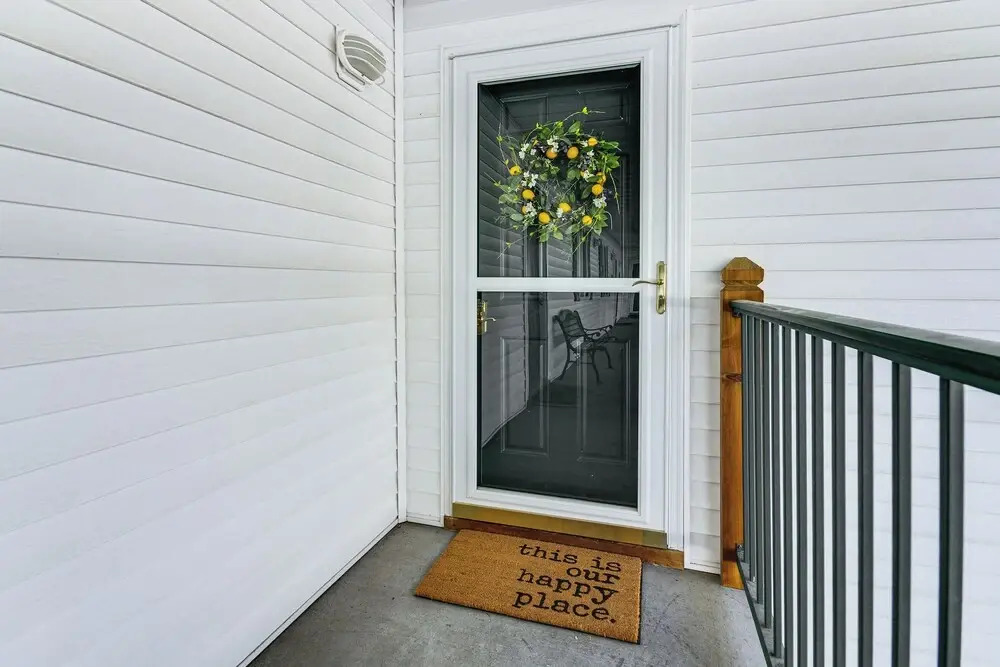 On-site Lake of the Ozarks Access: Camdenton Condo