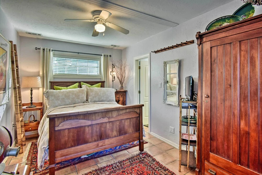 Lake Marion Apt w/ Canoe in Altamonte Springs!