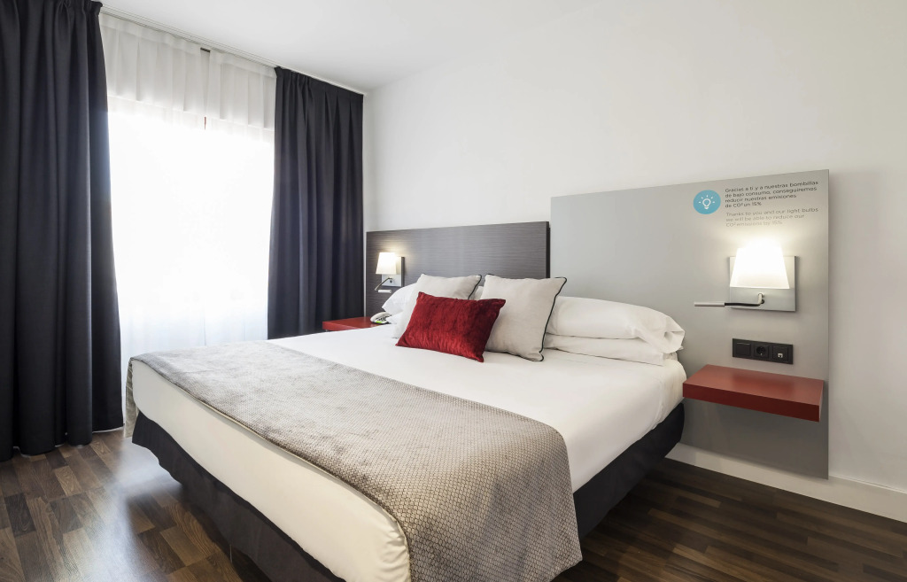 Ilunion Suites Madrid
