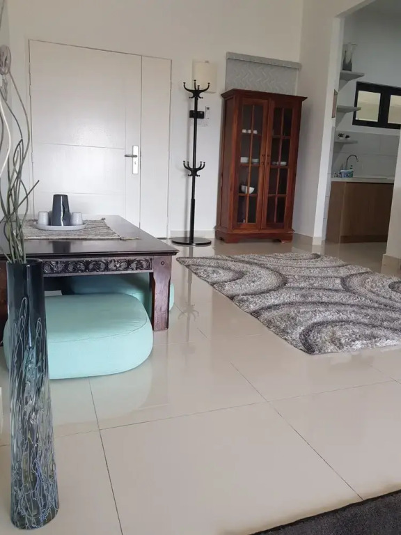 Executive Seaview at Icon Residence