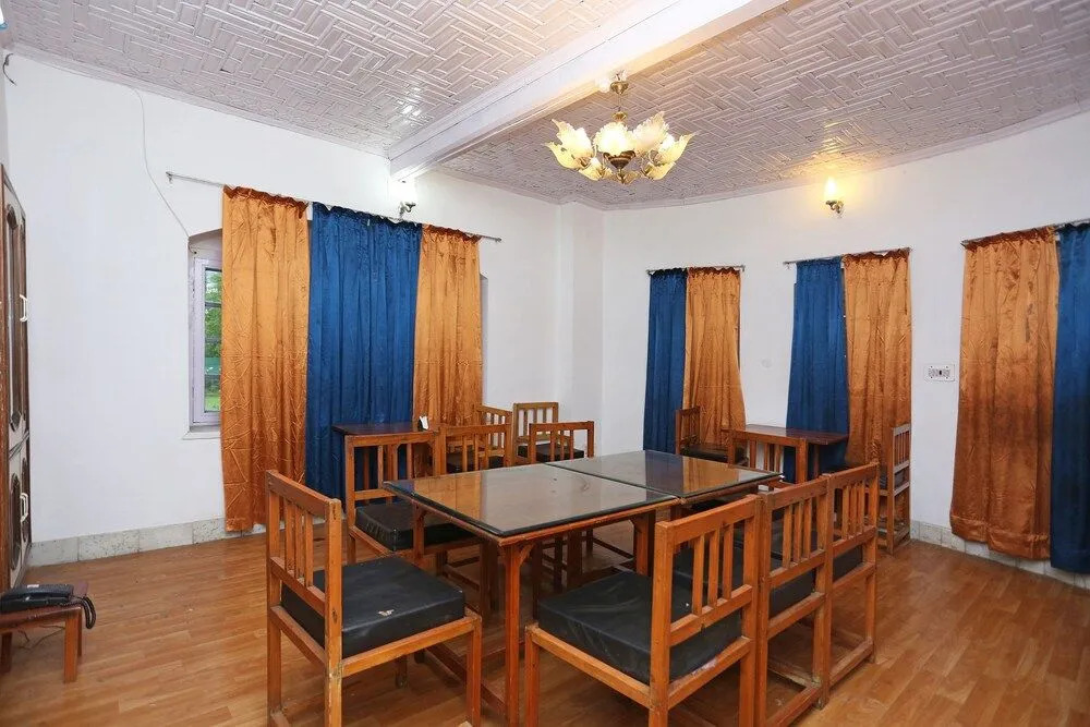 OYO 5735 Hotel Ashai