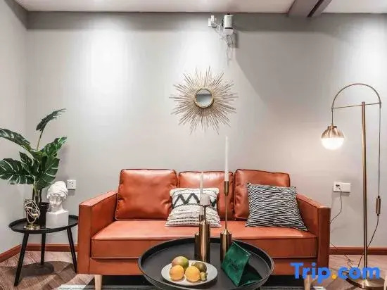 Dumb Tudou Master Apartment