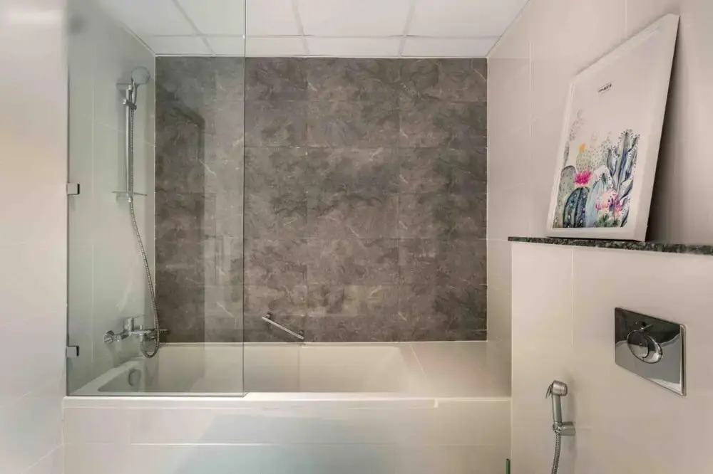 Lux 2B Apt Dubai Canal Water View