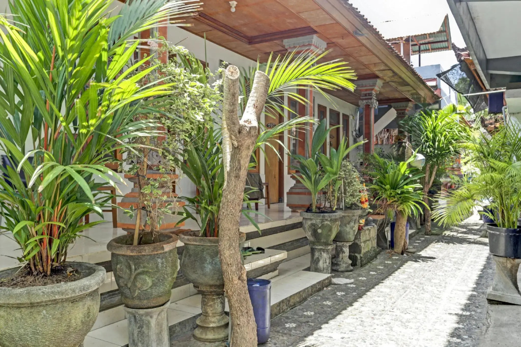 OYO 90532 Verra Guest House