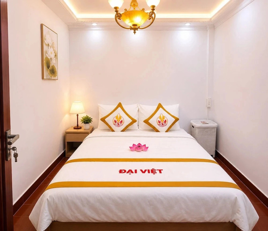 The Rice Hotel & Tour - 27 Nguyen Thai Binh