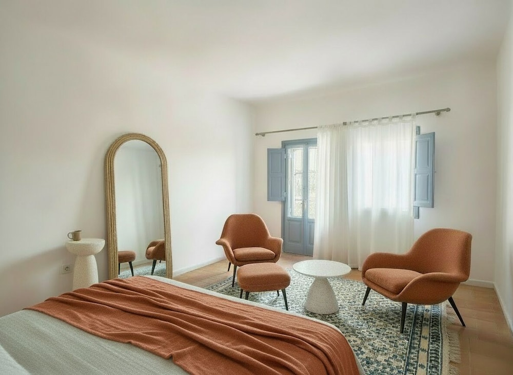 White Pearl Laokasti Suites