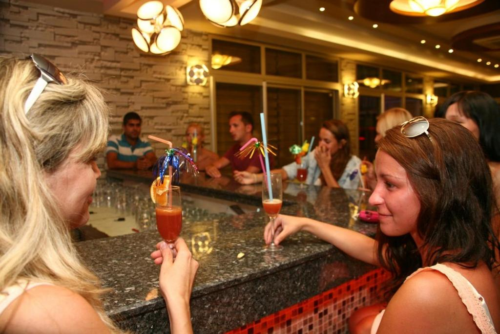 Alanya Beach Hotel