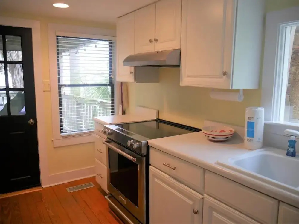 Plum Crazy Down - 3 Br Townhouse