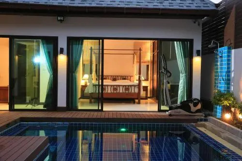 Naiharn Beach Villa