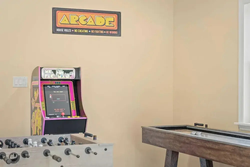 Stephen Way by Avantstay Hot Tub + Game Room Albrightsville