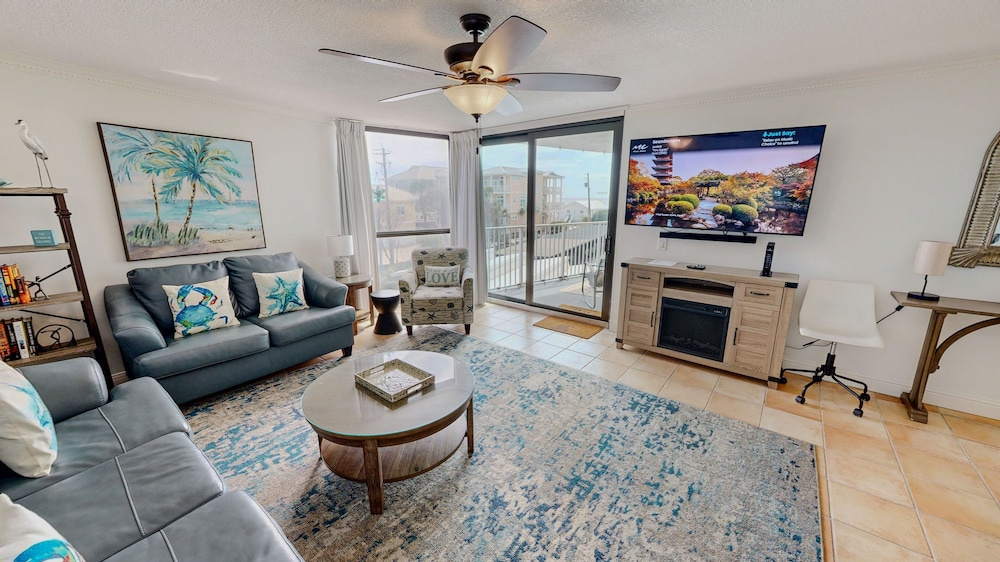Mainsail 321 2 Bedroom Condo