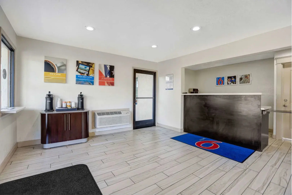 Motel 6-Anderson, CA - Redding Airport