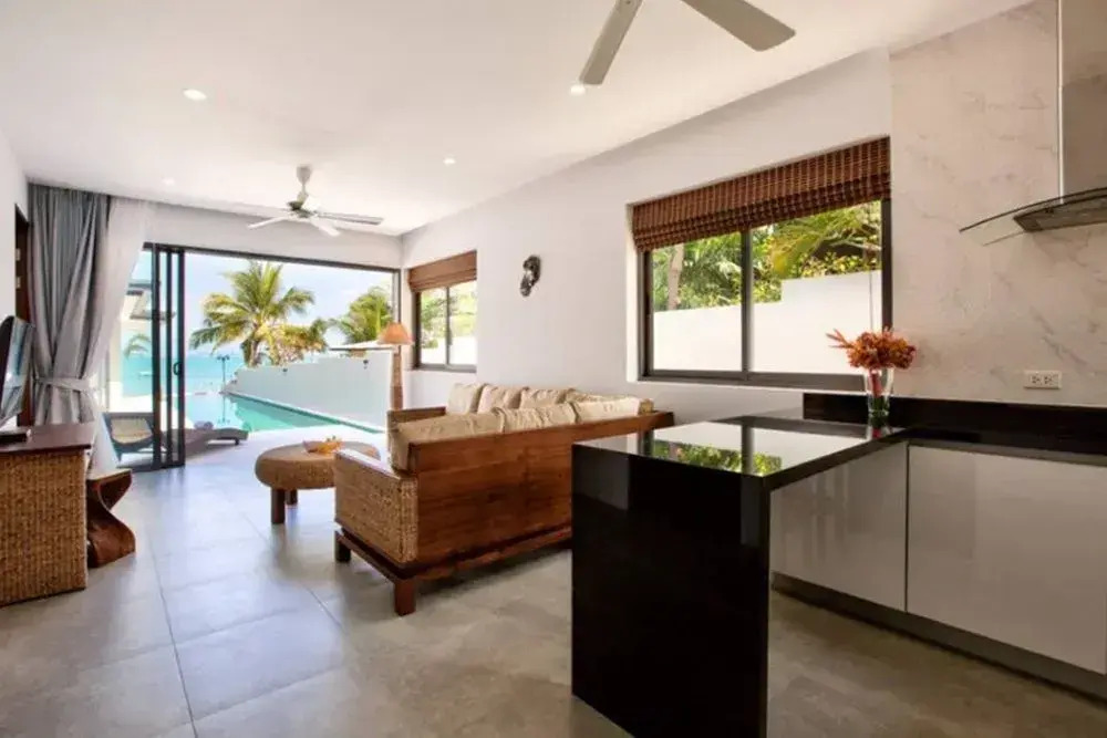1 Bedroom Beautiful Beachfront Villa
