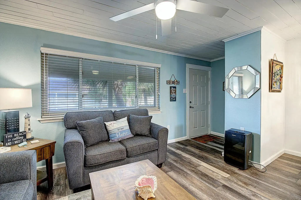 Courtyard #211 in Port Aransas