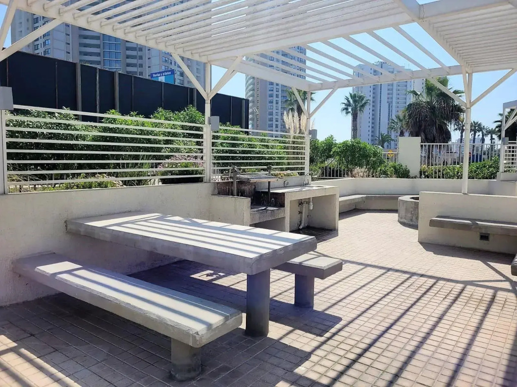 Dpto 2D 2B con espectacular terraza vista al mar.