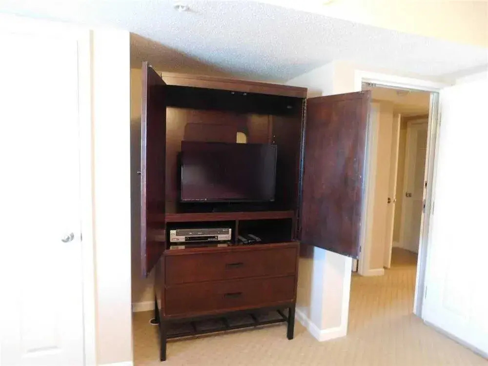 Yacht Club #3-401B - 2 Br Condo