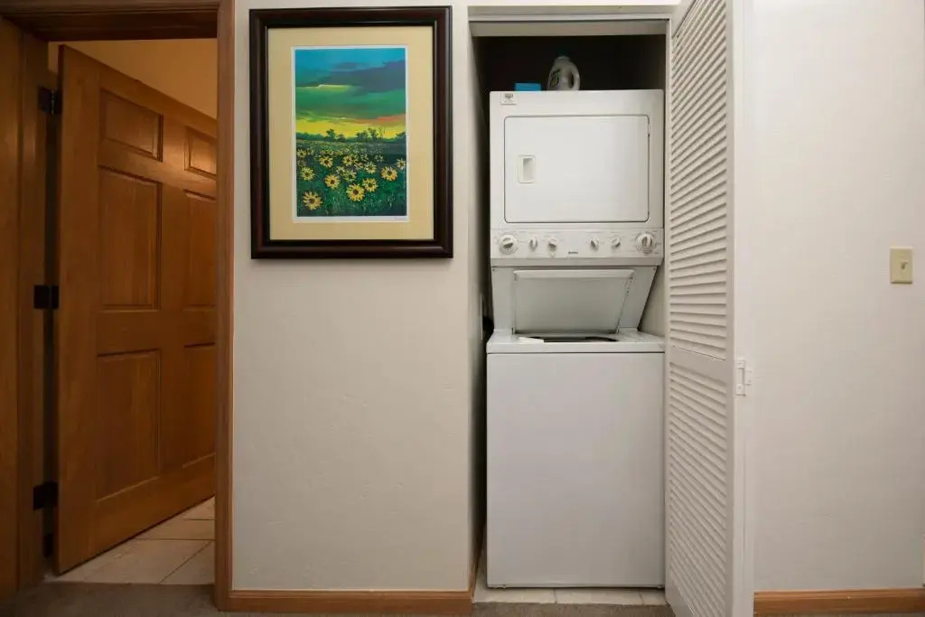 Streamside 304 - 1 BR