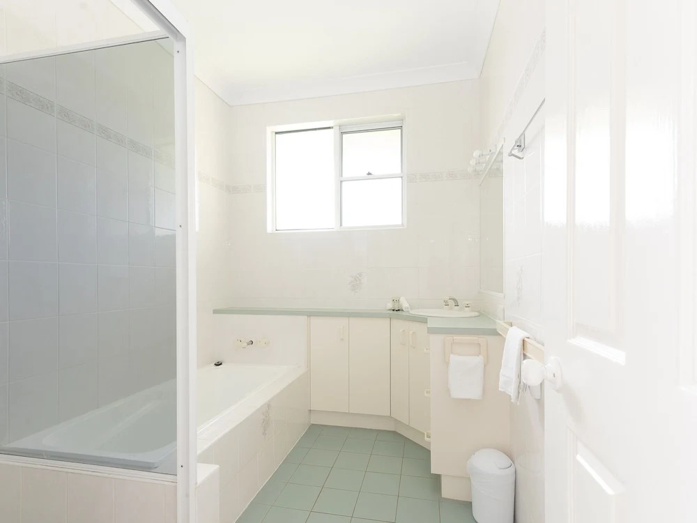 21 Melaleuca Drive - Waterfront - Pet Friendly - Stone Real Estate Yamba