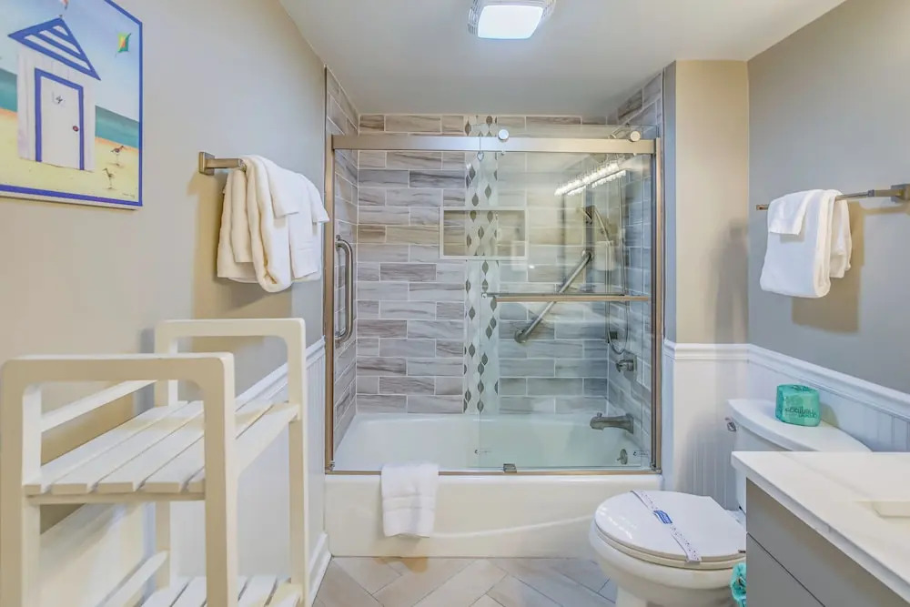 Warm Weather Escape w/ Pool Access in Myrtle Beach