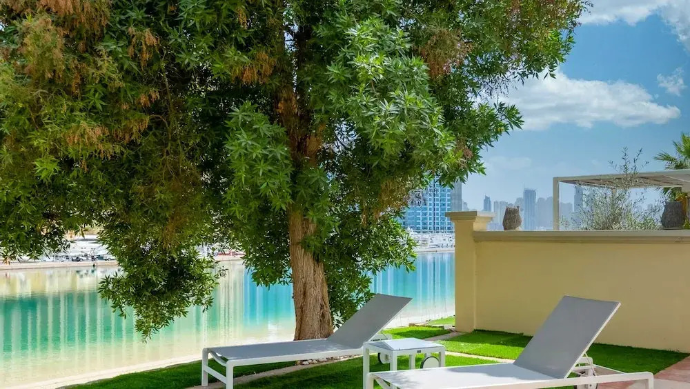 LUX Holiday Home - Frond P 1