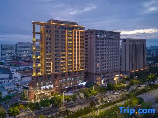 Jun He International Hotel