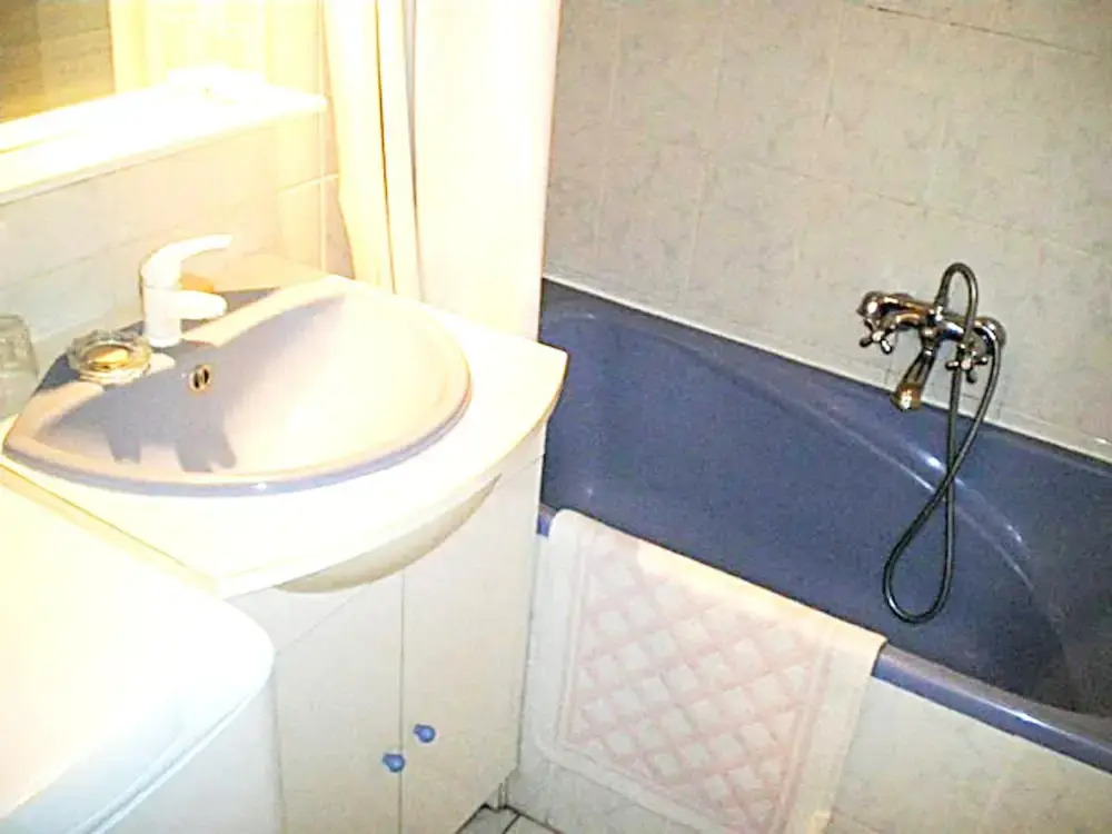 Apartment With one Bedroom in Le Lavandou, With Wonderful sea View and
