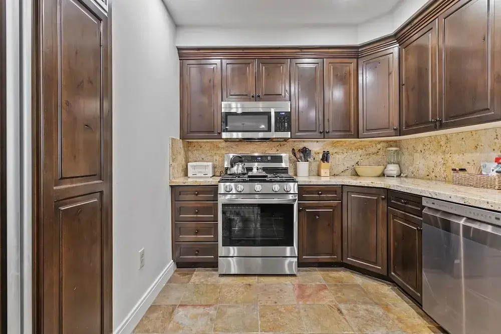 Trail's End Lodge at Deer Valley Resort - Two Bedroom Residence with Den and Spa #103 2 Condo