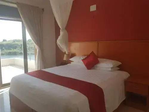 Moriah Hill Resort