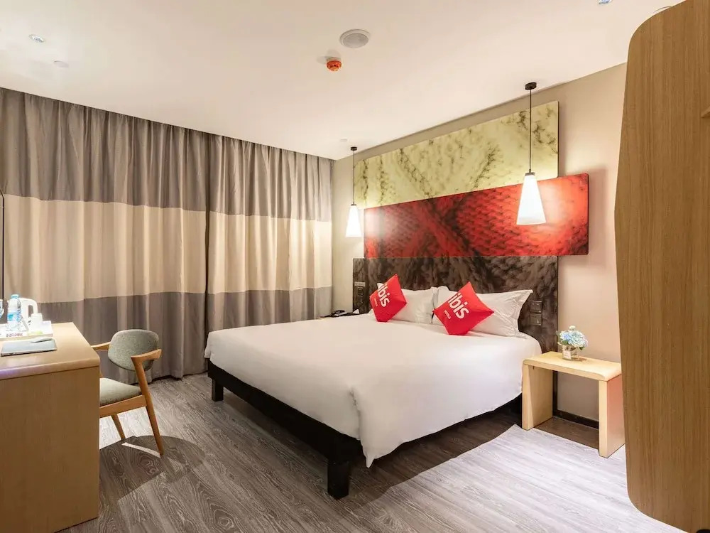 Ibis Xiamen Dongdu Cruise Center Hotel