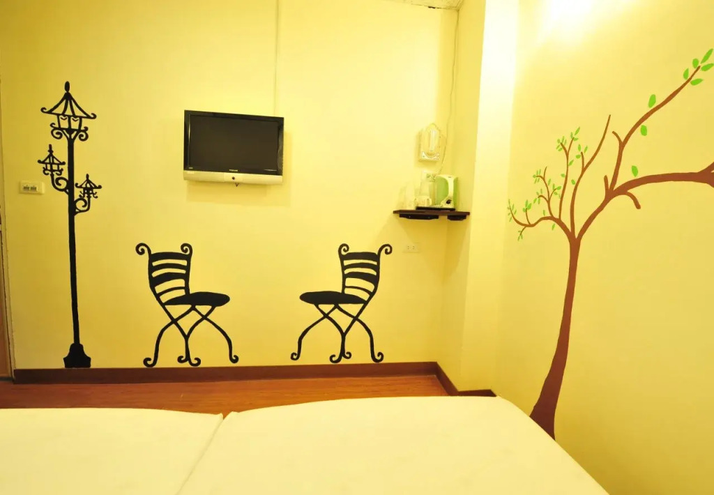 Spring Autumn Hotel