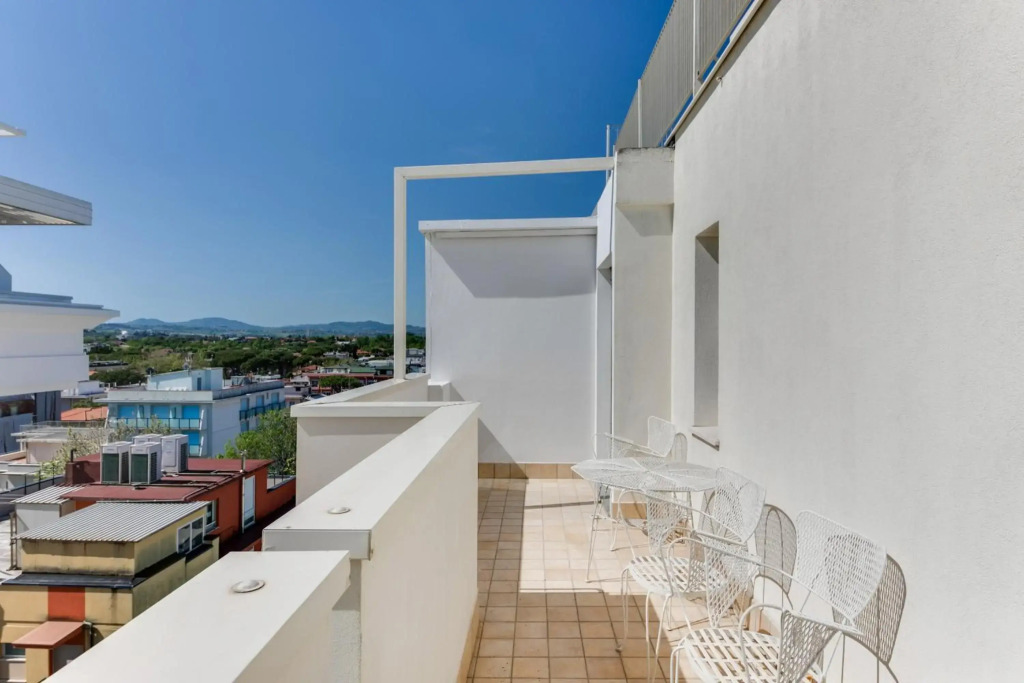 MARITTIMO Riccione - Hotel Clipper FRONTE MARE
