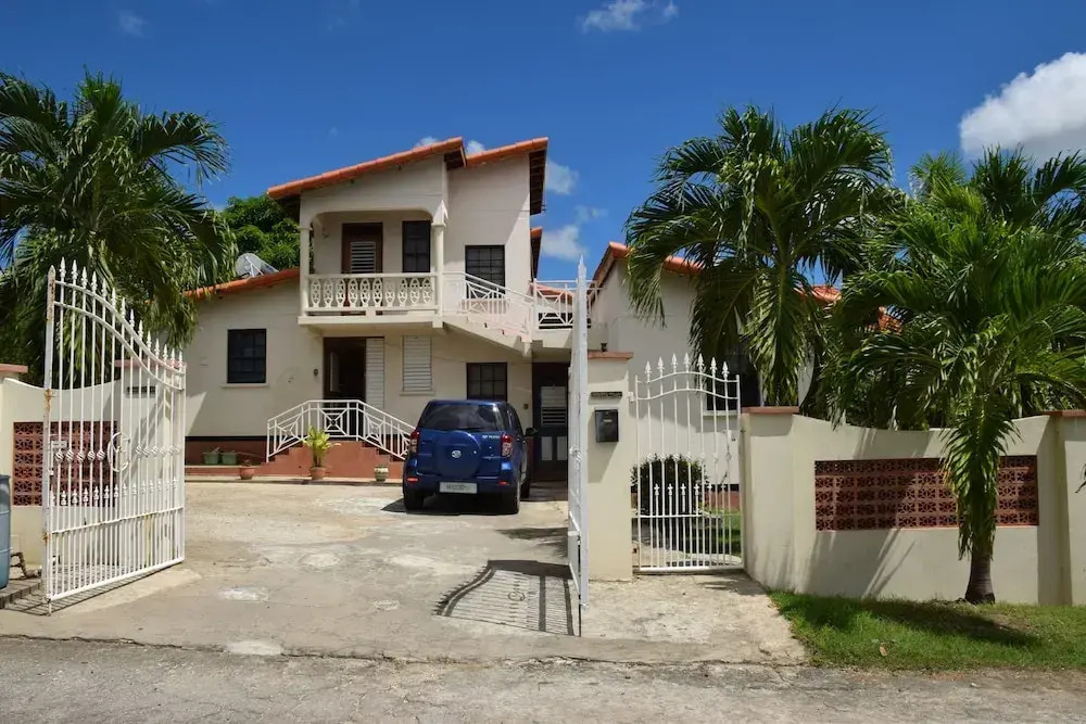 Eulen Villa