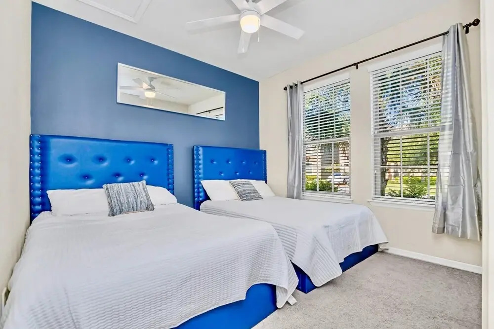 8BR Home w Private Pool Hot Tub Netflix
