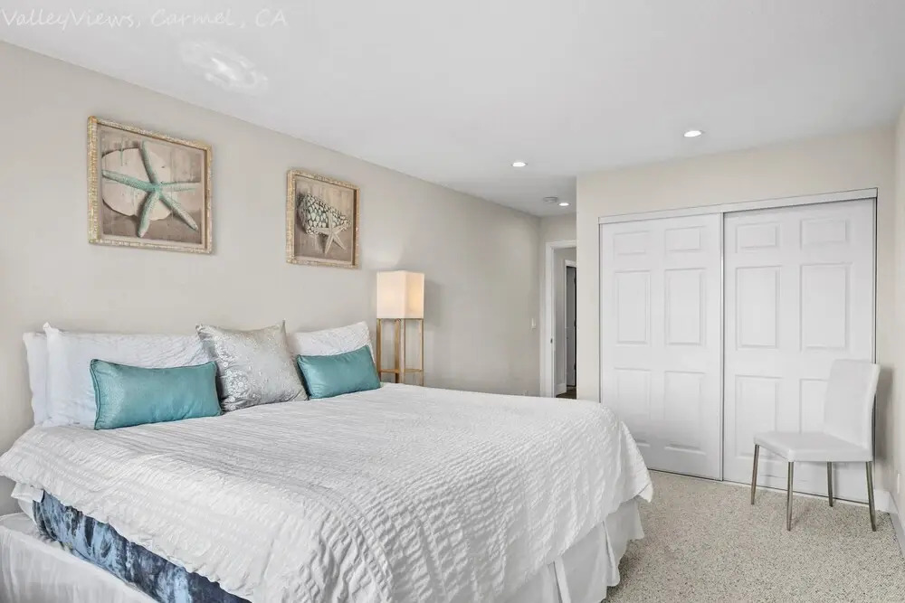 Newly Remodeled 4/4 With Bonus Room! Spectacular Valley Views! Aquarium Passes Available