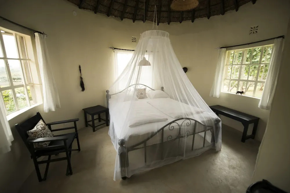 Nyati Hill Cottages