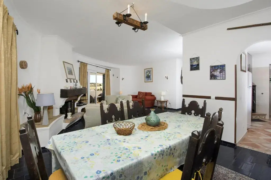 607 Villa Lorena