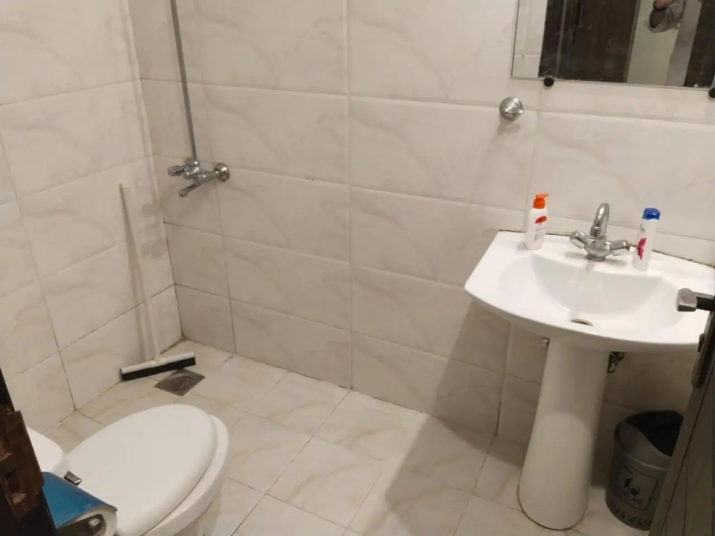 Elegant 2king BR Family Apt, wifi,Netflix E11