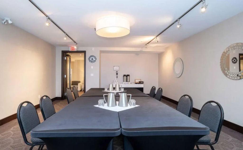 Sandman Hotel & Suites Calgary South