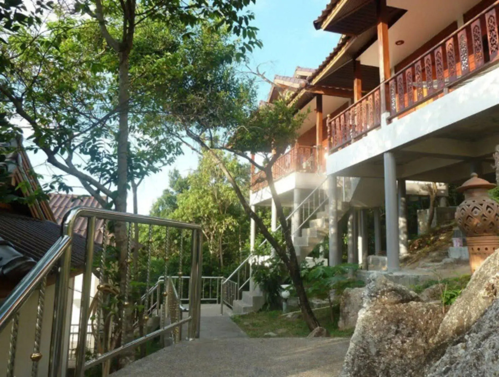Haad Yao Over Bay Resort