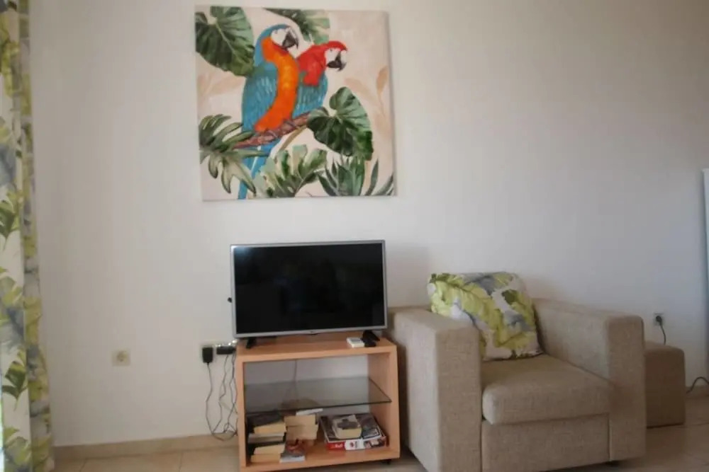 Sea View 2 bed Apartment With Pool