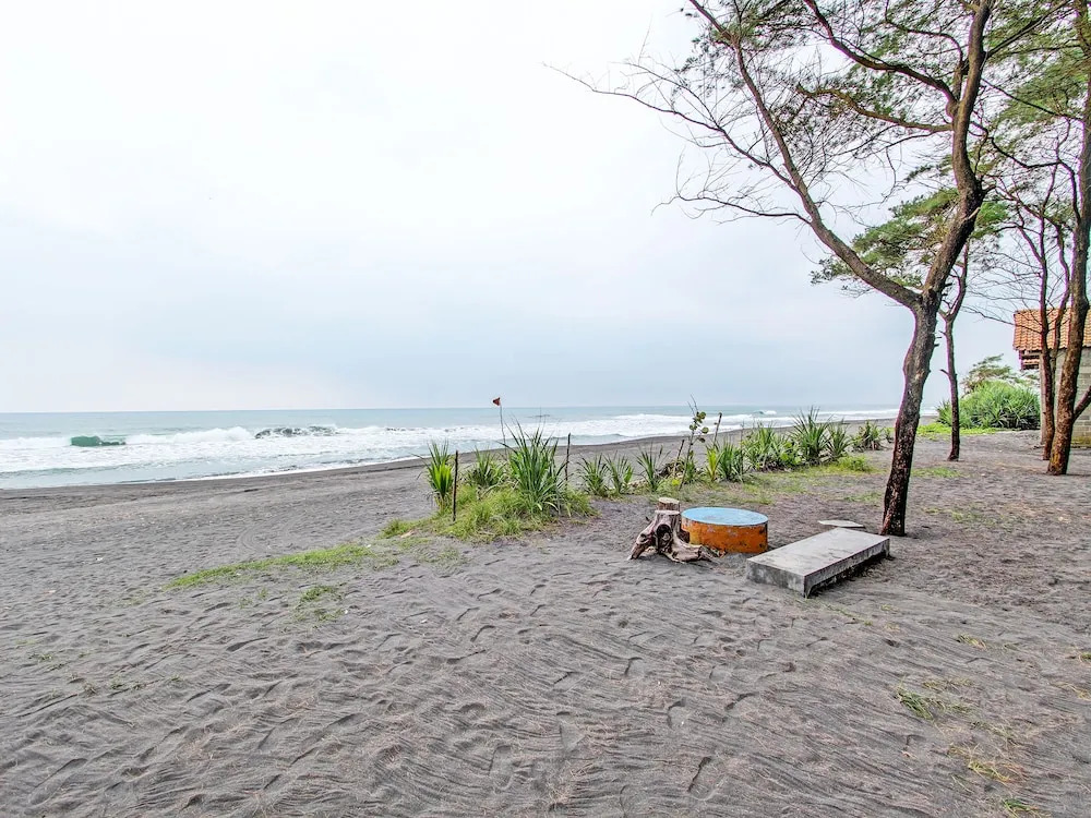 Hotel O Sari Laut