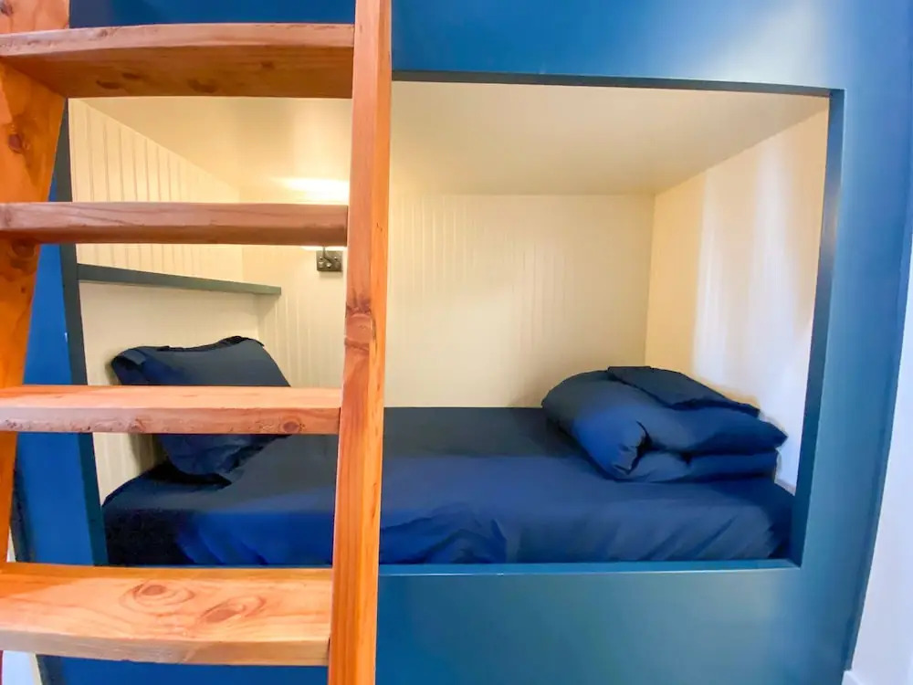 ITH Santa Barbara Surf Hostel