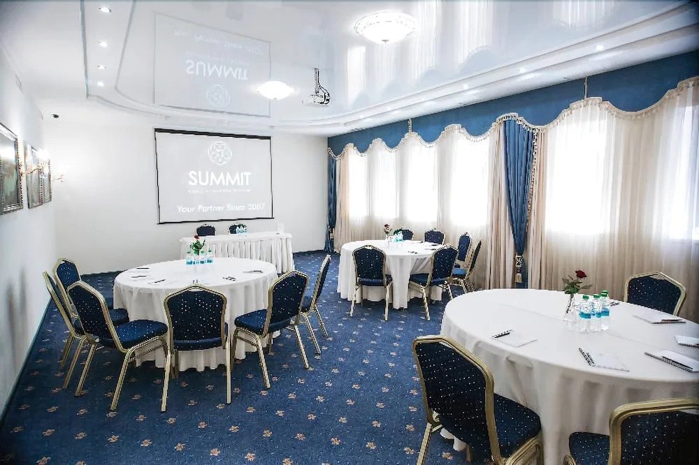 Summit Villa
