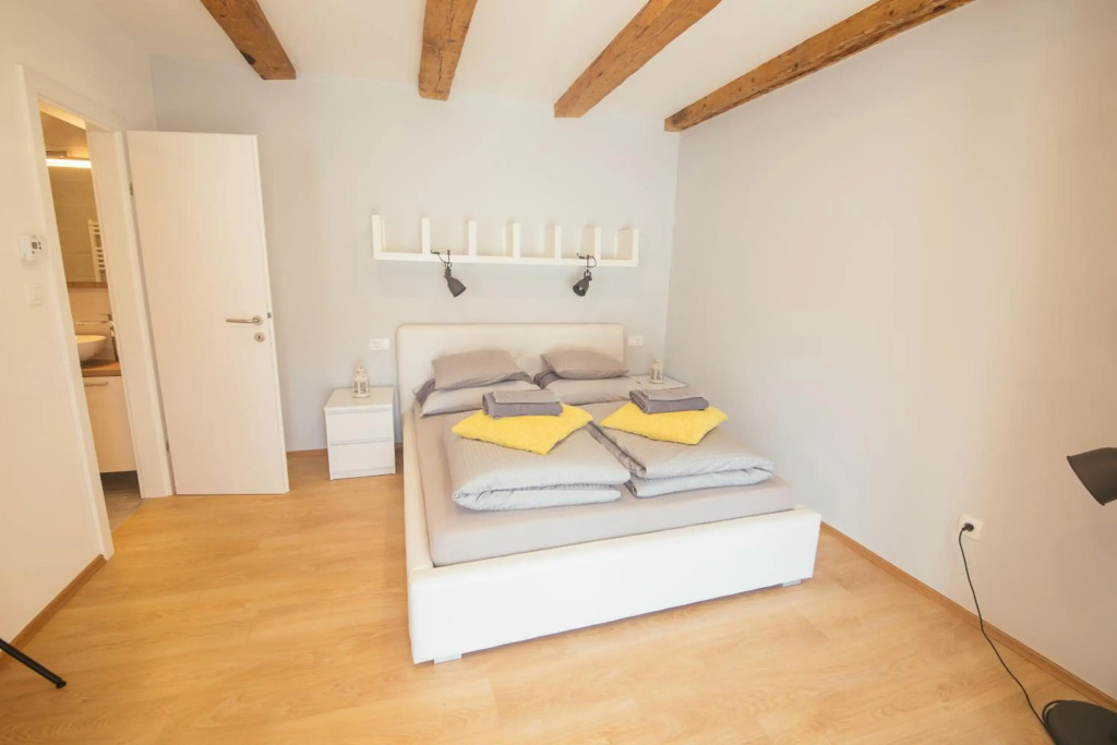 Apartment 63 - 3