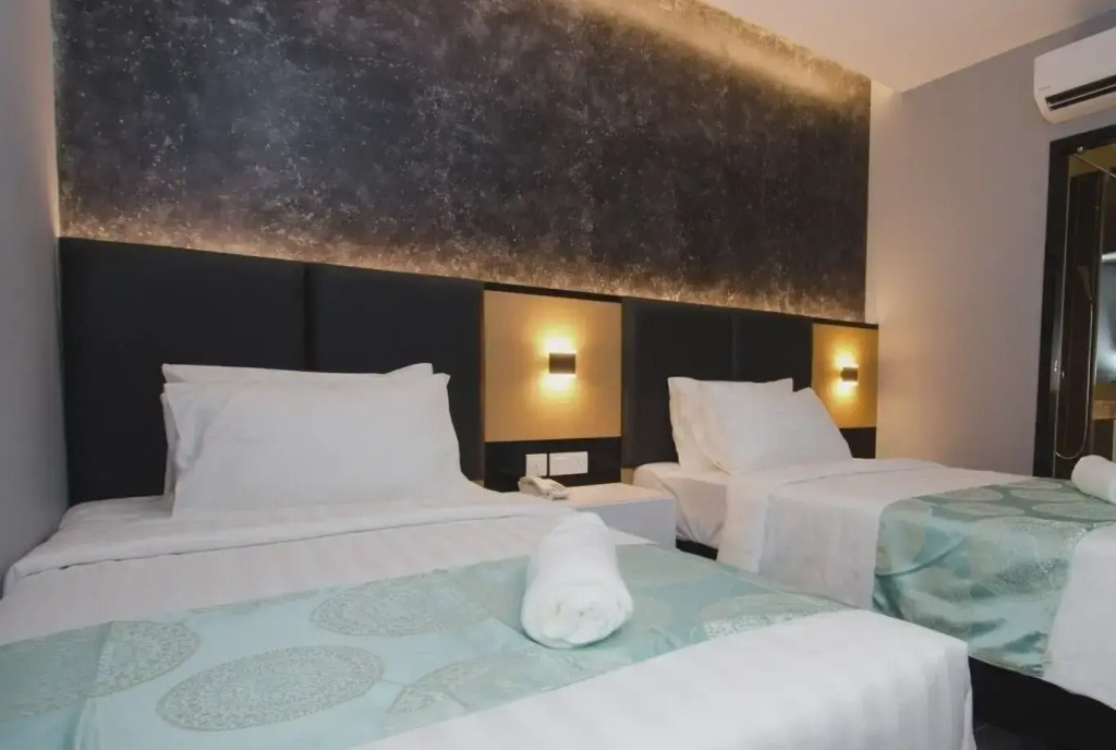 Solid Hotels